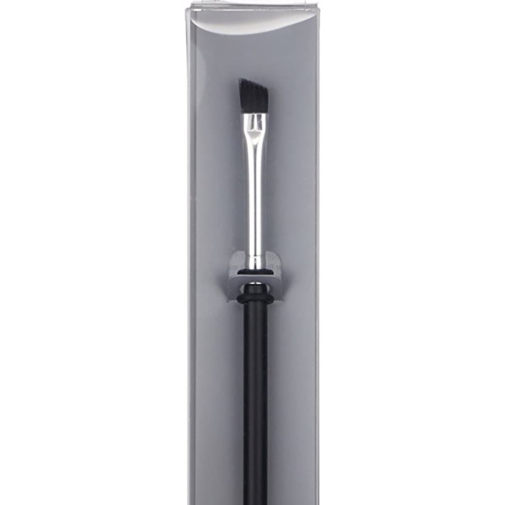 Makeup brush